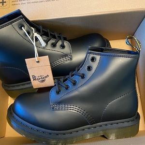 BRAND NEW DOC MARTENS!